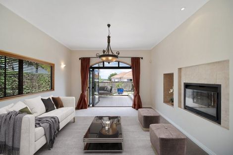 Photo of property in 25 Brooke Ridge Rise, East Tamaki Heights, Auckland, 2016