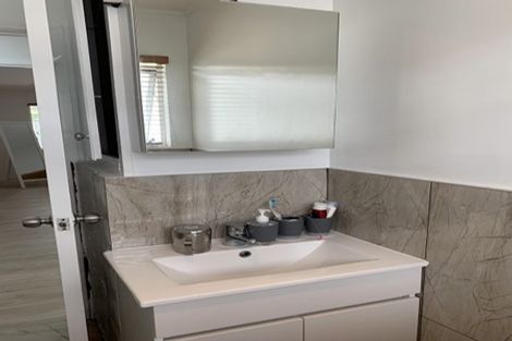 Photo of property in 2/112 Portage Road, New Lynn, Auckland, 0600