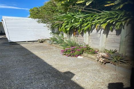 Photo of property in Regency Flats, 6/29-45 Miramar North Road, Miramar, Wellington, 6022