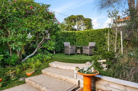 Photo of property in 2/24 Penzance Road, Mairangi Bay, Auckland, 0630