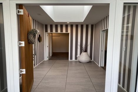 Photo of property in 52 Huntingdon Drive, Rangiora, 7400