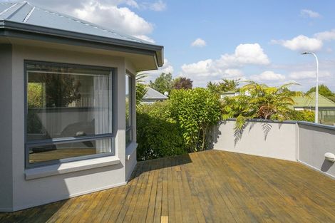 Photo of property in 94 Harvey Street, Waipahihi, Taupo, 3330