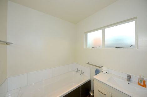 Photo of property in 162 Condell Avenue, Papanui, Christchurch, 8053