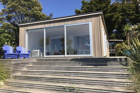 Photo of property in 35 Totara Avenue, Collingwood, 7073