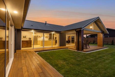 Photo of property in 25 Phoenix Palms Grove, Levin, 5510