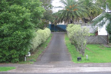 Photo of property in 62 Kamara Road, Glen Eden, Auckland, 0602
