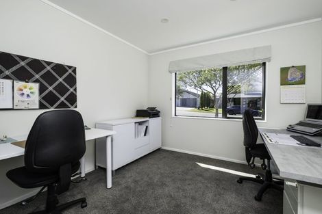Photo of property in 34 Samwell Drive, Whitby, Porirua, 5024