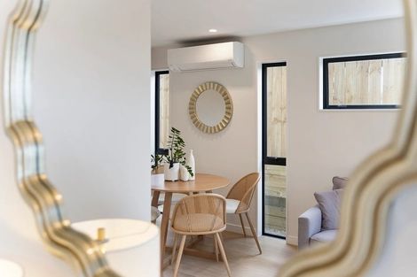 Photo of property in 72b Weatherly Road, Torbay, Auckland, 0630