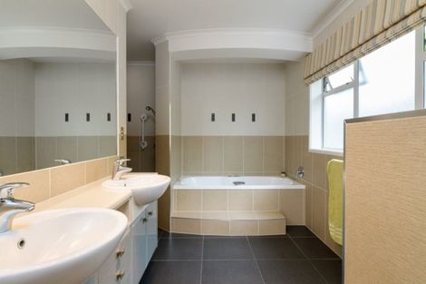 Photo of property in 37 Santa Maria Key, Papamoa Beach, Papamoa, 3118
