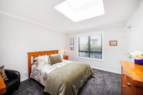 Photo of property in 10 Coutts Way, Fitzherbert, Palmerston North, 4410