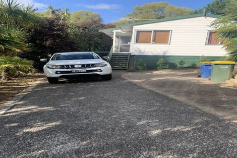 Photo of property in 23 Imperial Place, Henderson, Auckland, 0612