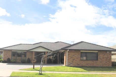 Photo of property in 42 Wentworth Drive, Rototuna North, Hamilton, 3210