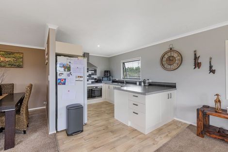 Photo of property in 94 James Line, Kelvin Grove, Palmerston North, 4414