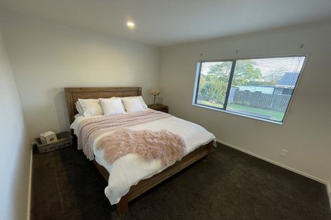 Photo of property in 323 Hobsonville Road, Hobsonville, Auckland, 0618