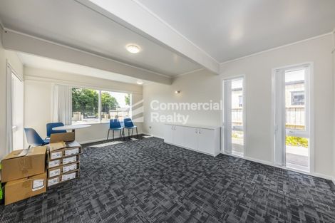 Photo of property in 32 Beach Road, Pahurehure, Papakura, 2113