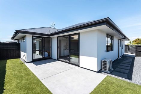 Photo of property in 214b Bower Avenue, North New Brighton, Christchurch, 8083