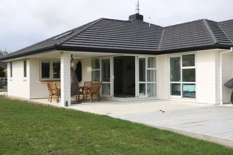 Photo of property in 55 Garth Road, Levin, 5571