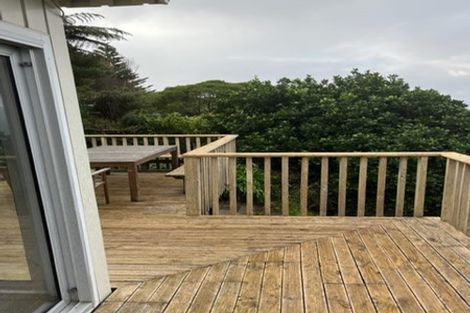 Photo of property in 7 Glenville Road, Karaka Bays, Wellington, 6022