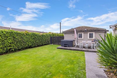 Photo of property in 16 Lees Road, Strowan, Christchurch, 8052