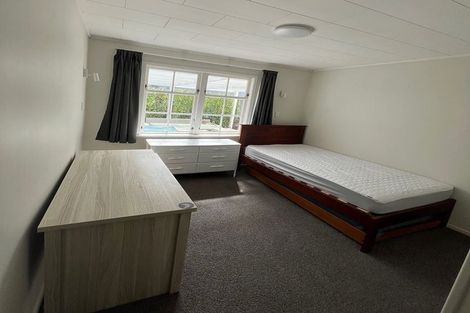 Photo of property in 51 Thurleigh Grove, Karori, Wellington, 6012