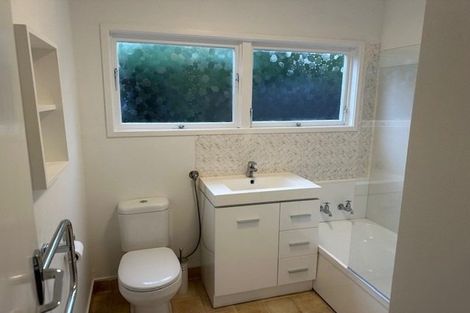 Photo of property in 12 Kororo Street, Northcote, Auckland, 0627