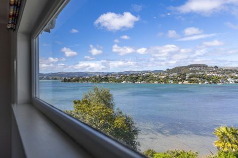 Photo of property in 68a Mana Esplanade, Paremata, Porirua, 5026