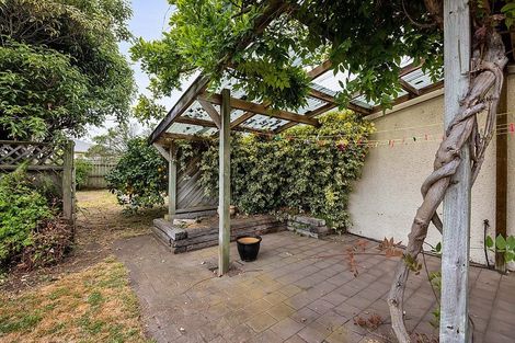 Photo of property in 2 Morrissey Street, Hawera, 4610