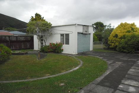 Photo of property in 20 Malone Road, Waterloo, Lower Hutt, 5011