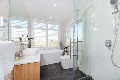 Photo of property in 8 Kano Way, Hobsonville, Auckland, 0616