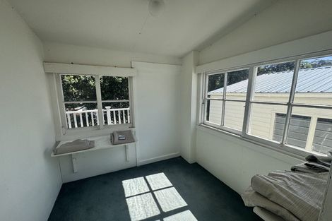Photo of property in 16 Hamilton Road, Hataitai, Wellington, 6021