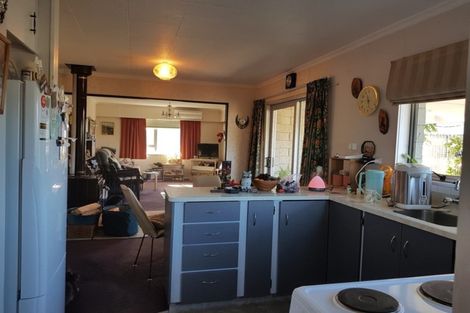 Photo of property in 46 Hospital Street, Dannevirke, 4930