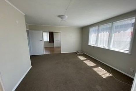 Photo of property in 47 Luckens Road, West Harbour, Auckland, 0618