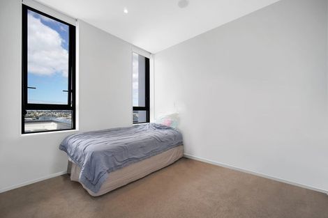 Photo of property in 1 Buscomb Avenue, Henderson, Auckland, 0610