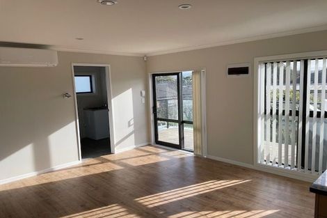 Photo of property in 3 Edwards Avenue, Henderson, Auckland, 0610