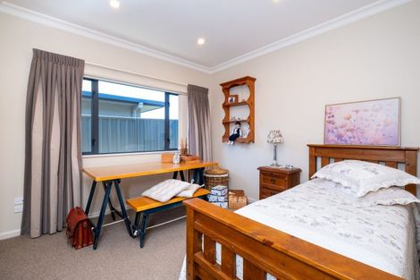 Photo of property in 14 Meissner Road, Havelock North, 4130