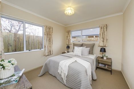 Photo of property in 10 Saint Pauls Court, Highbury, Palmerston North, 4412