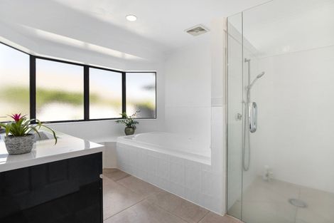Photo of property in 32 Monaco Key, Papamoa Beach, Papamoa, 3118