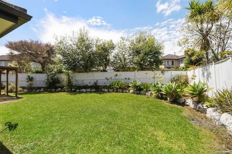 Photo of property in 22 Heyington Way, East Tamaki Heights, Auckland, 2016
