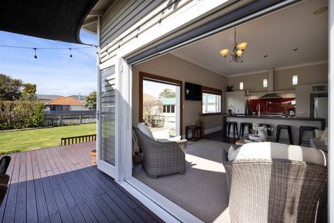 Photo of property in 28 Puriri Street, Hawera, 4610