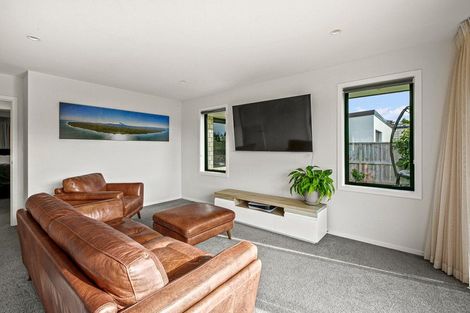 Photo of property in 7 Terli Way, Glen Avon, New Plymouth, 4312