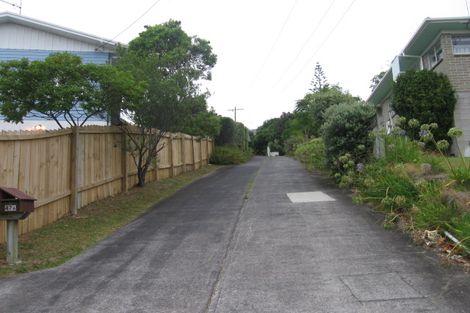 Photo of property in 1/47 Archers Road, Hillcrest, Auckland, 0629