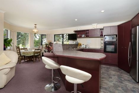 Photo of property in 355 Kiwitahi Road, Helensville, 0875