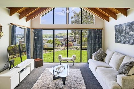 Photo of property in 22 The Crowsnest, Whitby, Porirua, 5024