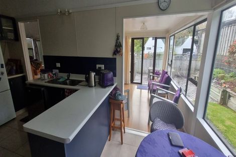 Photo of property in 4 Lombardy Place, Whalers Gate, New Plymouth, 4310