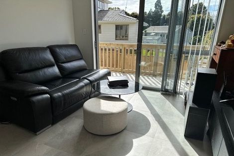 Photo of property in 7/11 Celeste Place, Totara Vale, Auckland, 0627