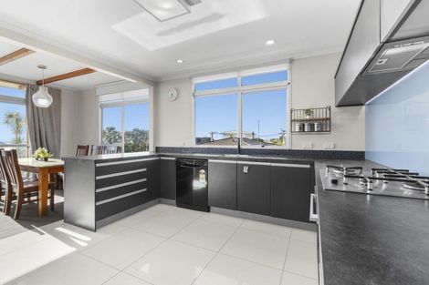 Photo of property in 4 Carver Place, Lynmouth, New Plymouth, 4310