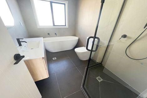 Photo of property in 17 Manawanui Way, Orewa, 0931