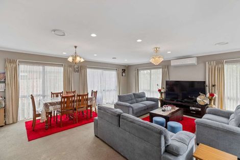 Photo of property in 1 Carrick Glen Avenue, Flat Bush, Auckland, 2019