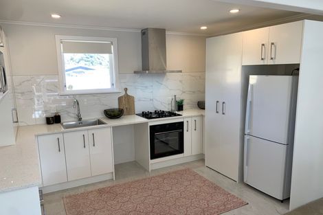 Photo of property in 3/142a Great South Road, Manurewa, Auckland, 2102