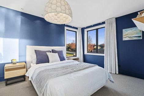 Photo of property in 5 Diamond Lane, Wanaka, 9305